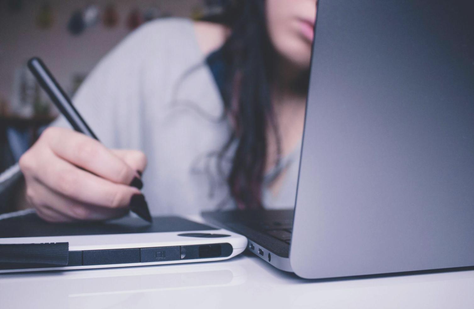 Detaillierte Marktanalyse und Branchenvergleiche